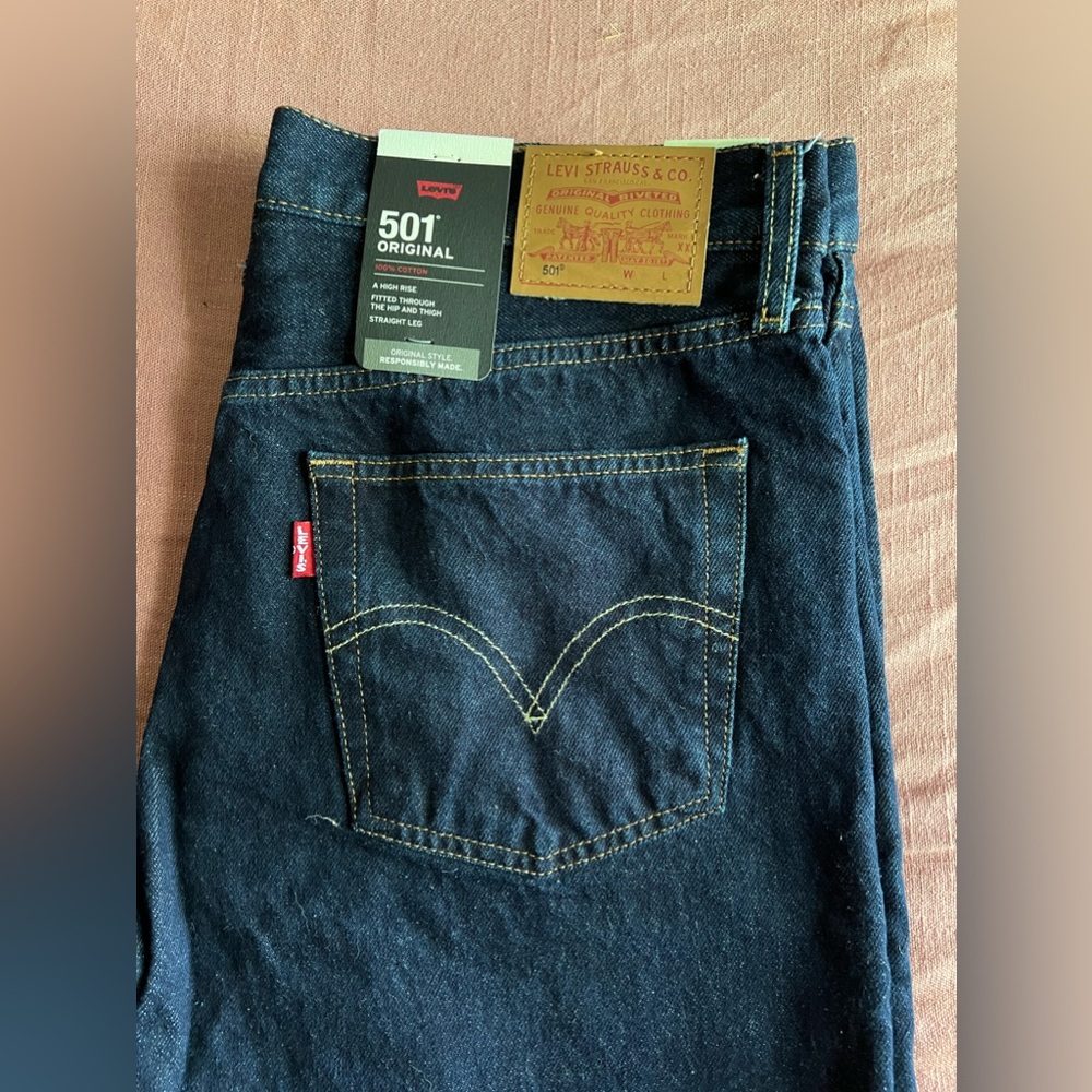 LEVI 501 Original Straight leg High Rise 100% Cotton